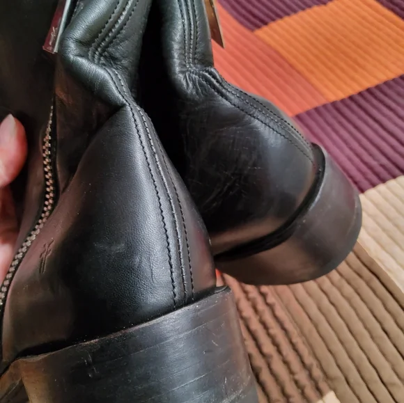 Frye Demi Asymmetrical Zip Booties Size 9,5 - Picture 9 of 12